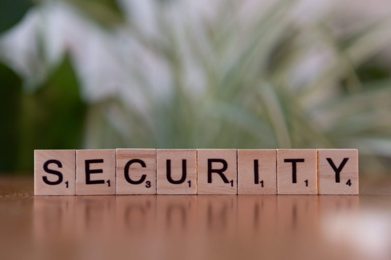 Antivirus et pare-feu : construire une première ligne de défense efficace